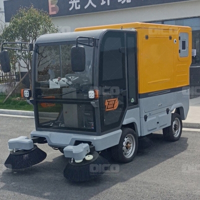 OR-S1800 240L Electric Four-Wheel Road Sweeping Truck