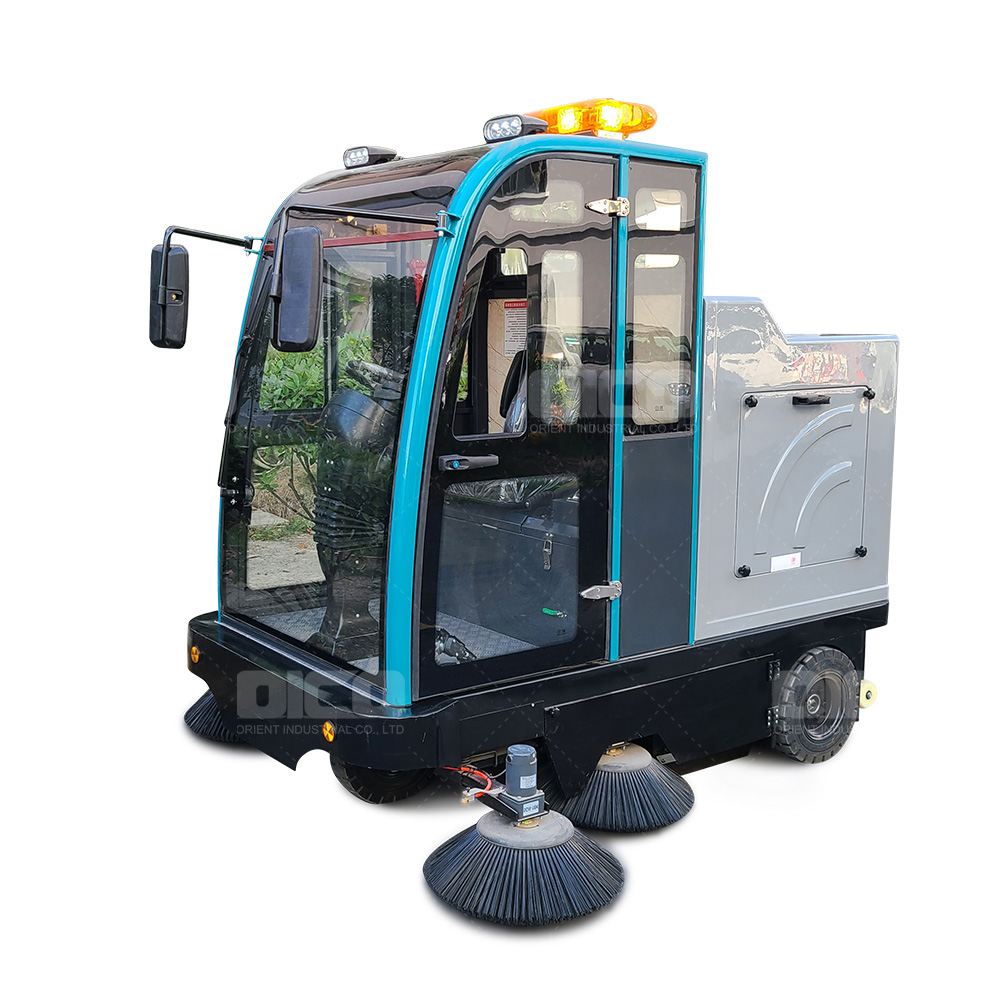 OR-E900(LN) All Enclosed Sweeper for out door use with cabin